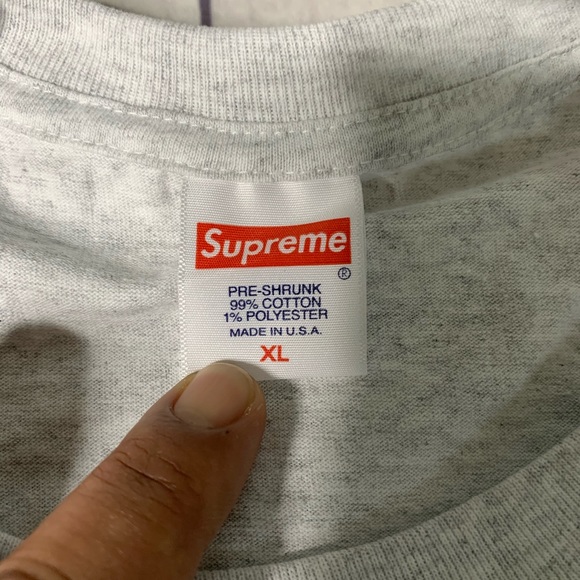 Supreme Naomi Tee - Picture 3 of 4